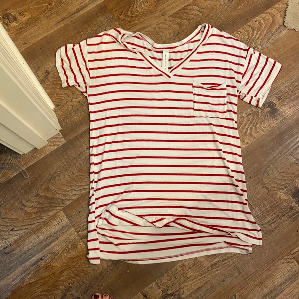 Red and white casual top